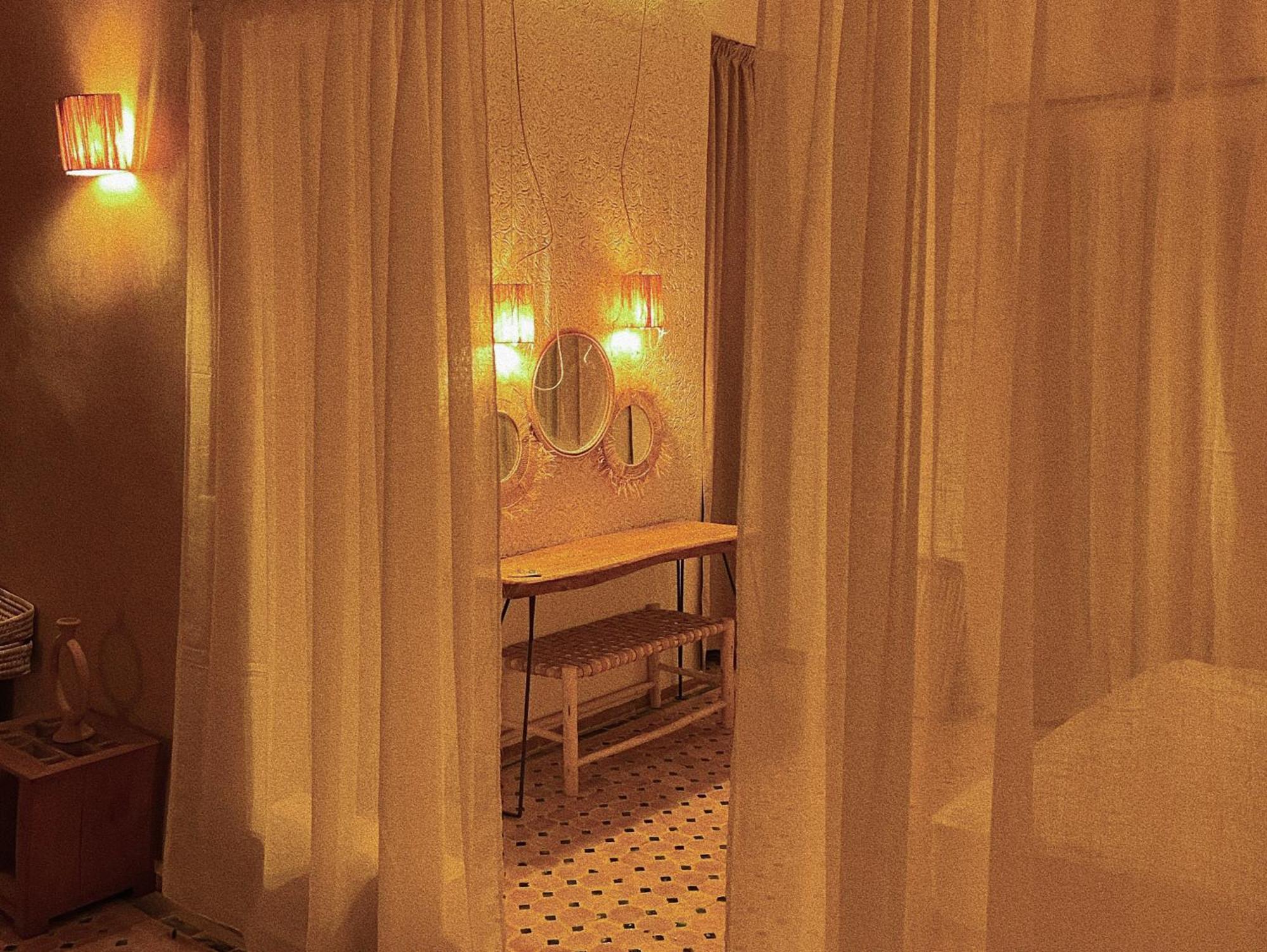 Отель Dar Omnia Эс-Сувейра Экстерьер фото